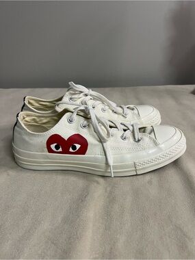 ❤️ Converse x Comme des Garçons PLAY Chuck Taylor Low Top Sneakers White Red ❤️